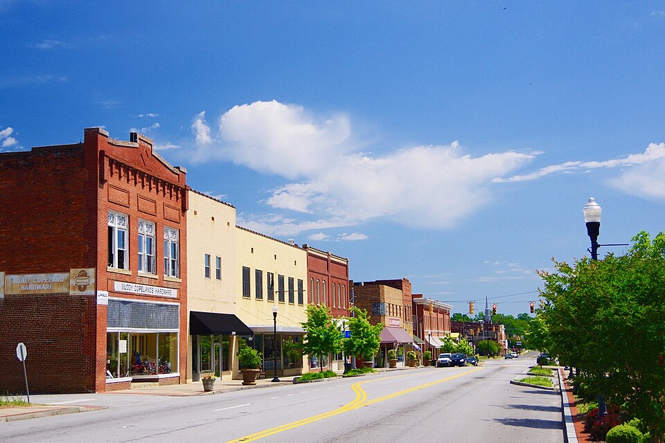 Fayl:Clinton-Broad-block-sc.jpg