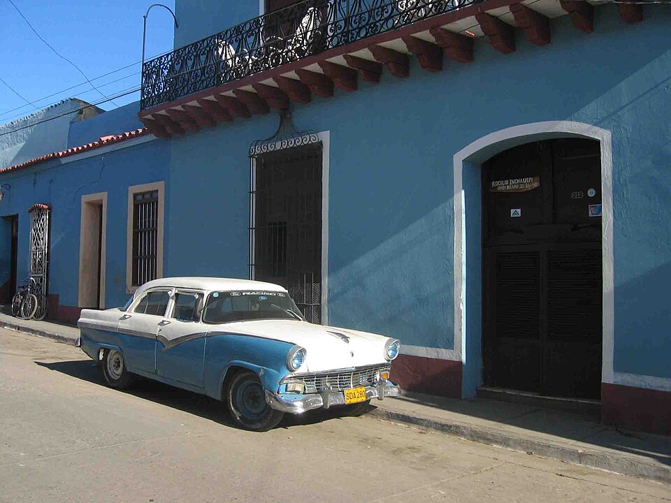 Fayl:Cuba yank tank.jpg