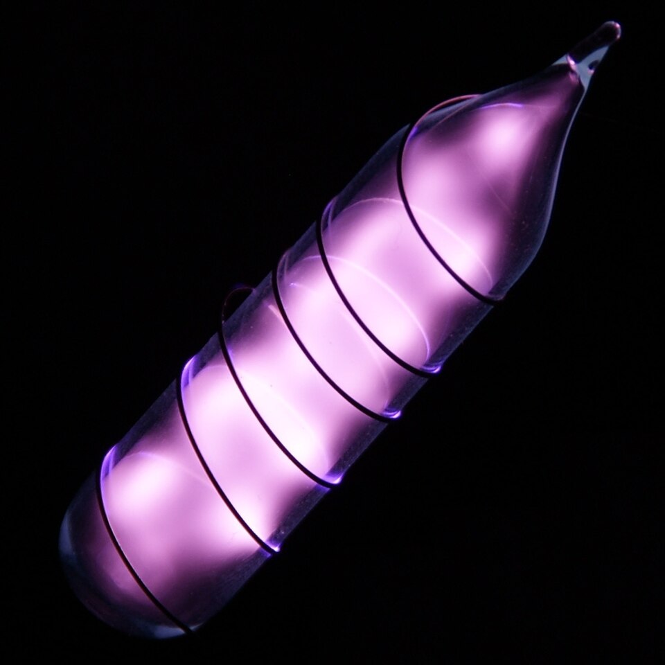 Fayl:Helium-glow.jpg