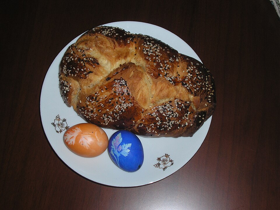 Fayl:Paskalya coregi.jpg