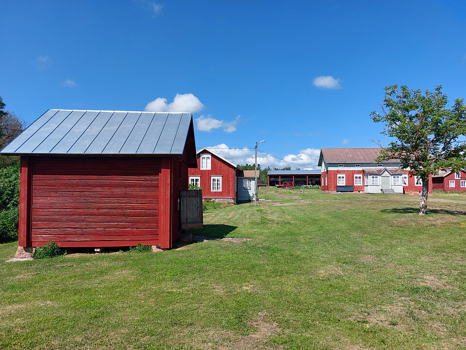 Fayl:Önningeby village.jpg