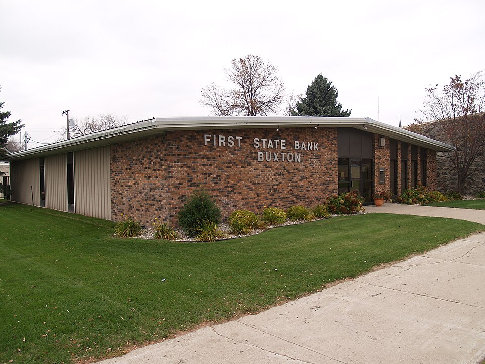Fayl:First State Bank of Buxton.jpg
