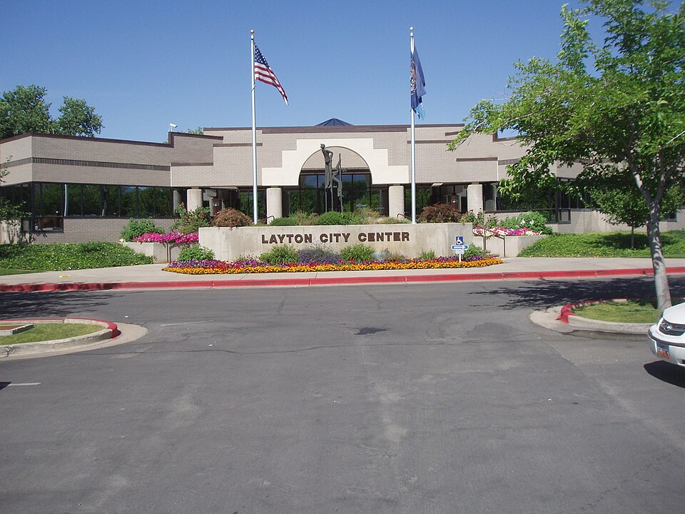 Fayl:Layton Utah City Center.jpeg