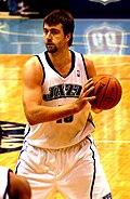 Mehmet Okur NBA chempionligini qo'lga kiritgan birinchi turk basketbolchisi bo'ldi.