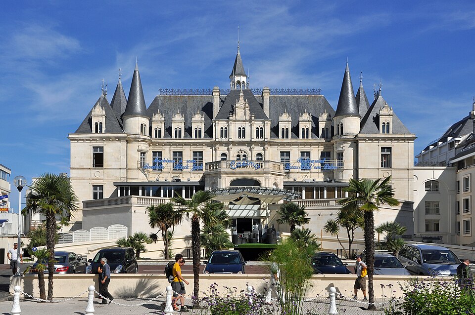 Fayl:Arcachon Casino R01.jpg