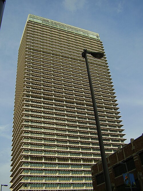 Fayl:ExxonMobilBuilding.JPG