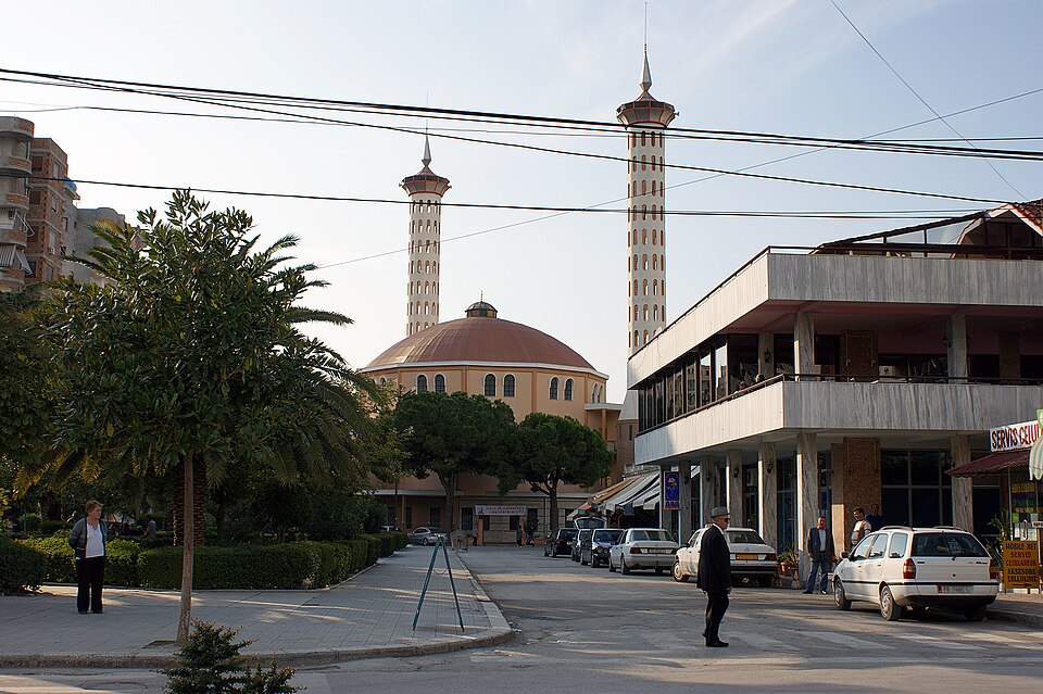 Fayl:Fier Qender.jpg