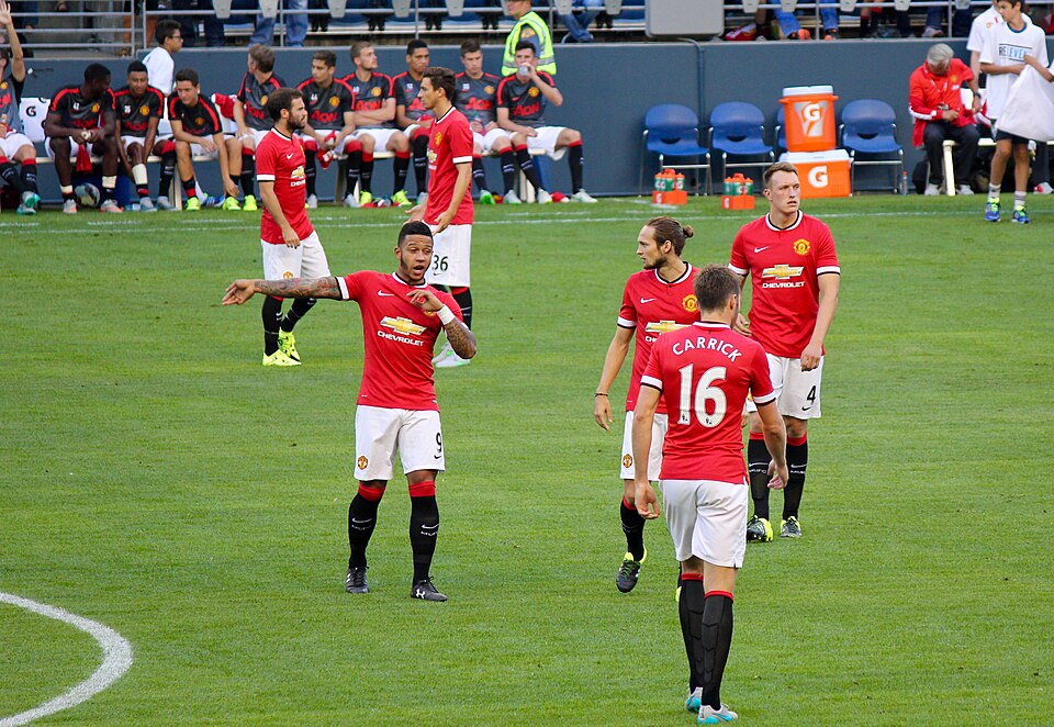 Fayl:Memphis Depay - July 2015.jpg