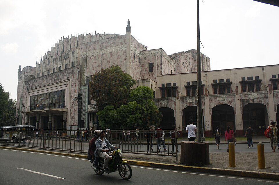 Fayl:Metropolitan Theatre.JPG