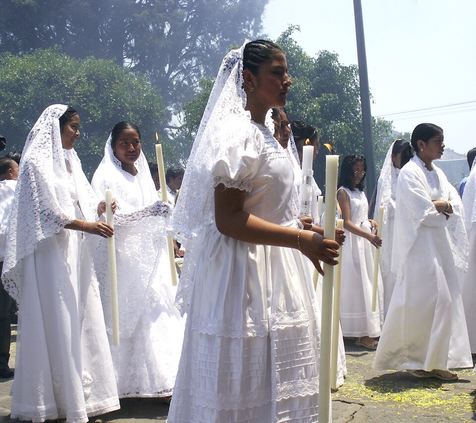 Fayl:Saint Prosession.jpg