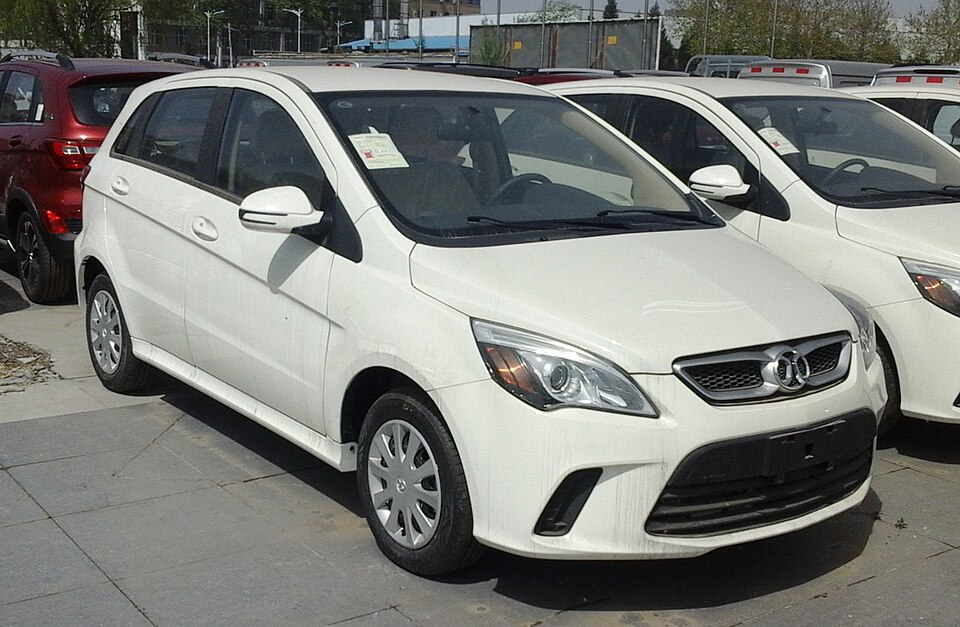Fayl:Senova D20 hatch China 2016-04-13.jpg