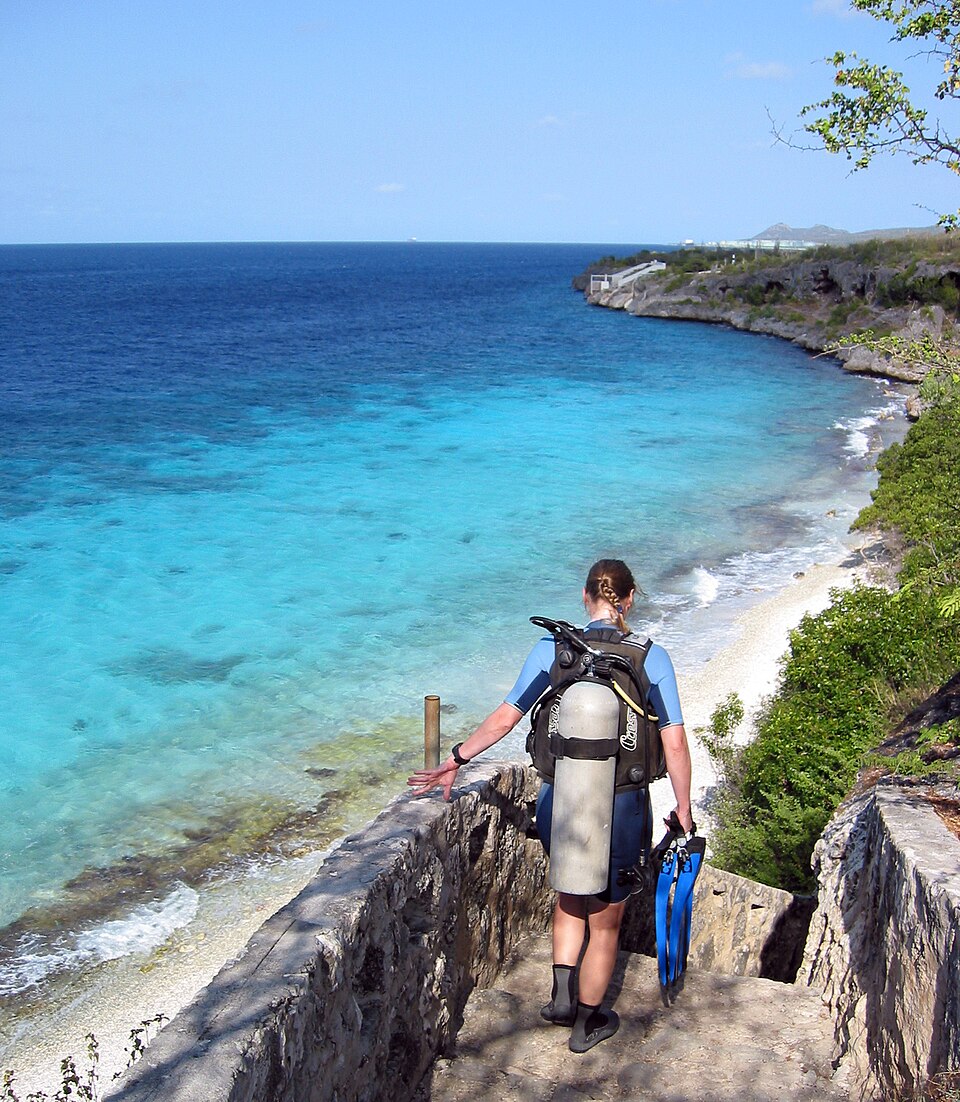 Fayl:Bonaire 1000 steps.jpg