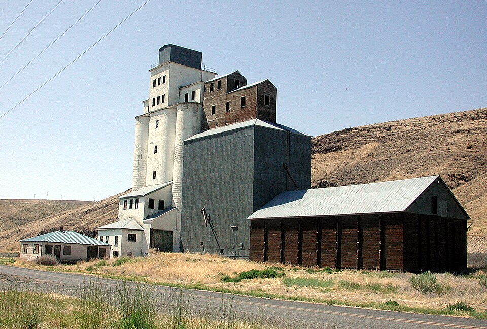 Fayl:Ioneoregongrainelevator.jpg