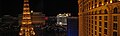 Parij mehmonxonasidan Las-Vegas panoramasi, Bellagio favvorasi, Eiffel minorasi va Sezar saroyi ko'rsatilgan.