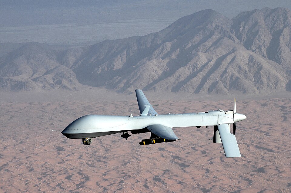 Fayl:MQ-1 Predator unmanned aircraft.jpg