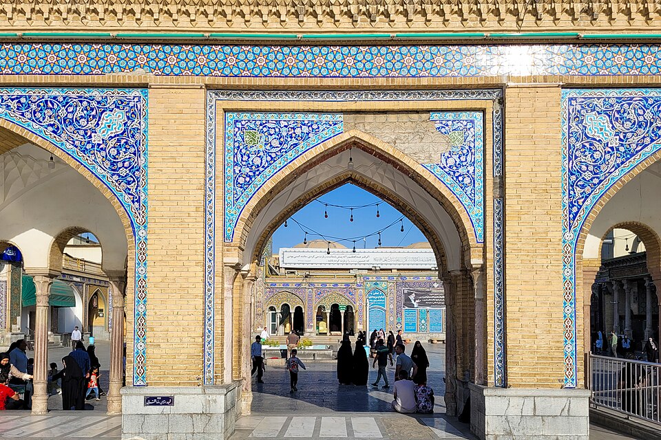 Fayl:Mausolée de Shah-Abdol-Azim, Rey (2).jpg