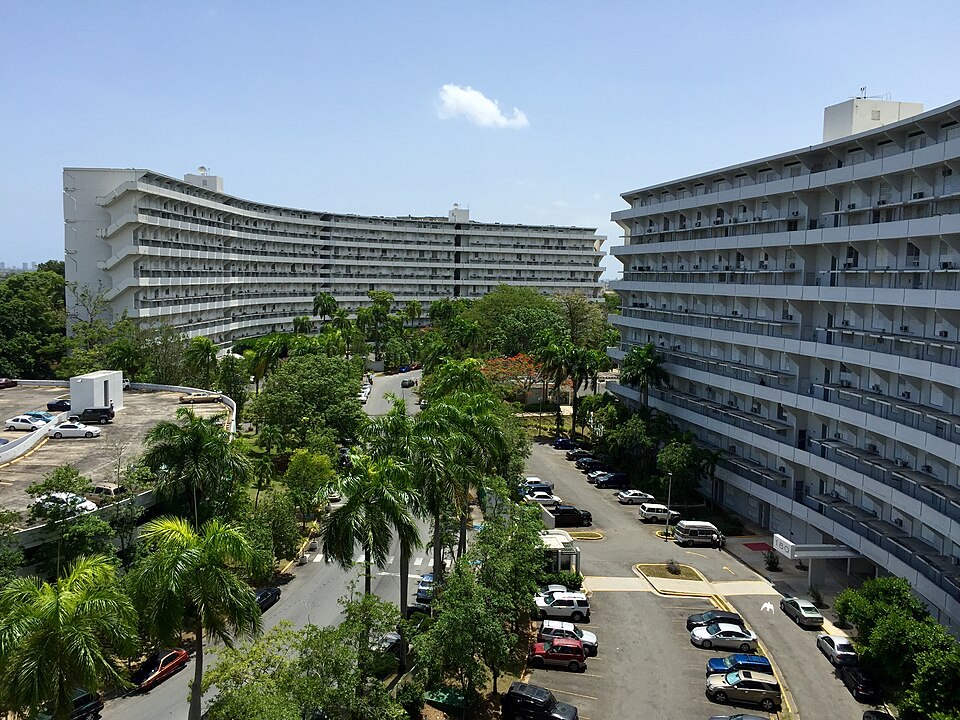 Fayl:Condominio El Monte (01).jpg