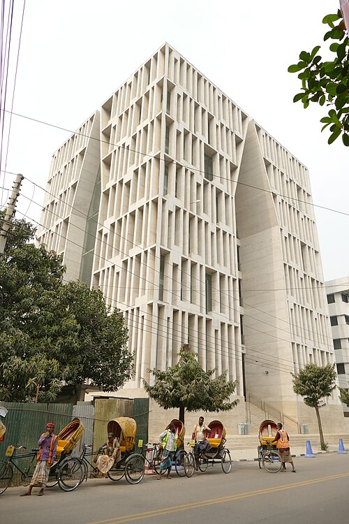 Fayl:Gulshan Society Jame Masjid 04.jpg