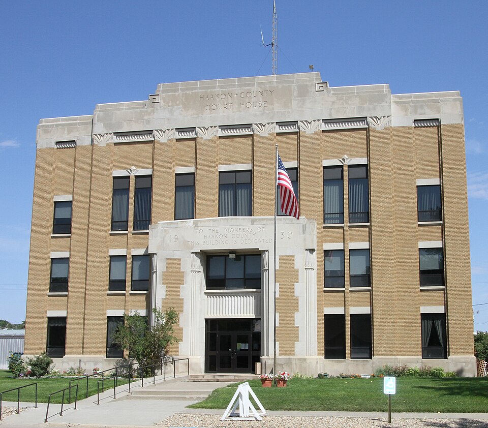 Fayl:HaakonCountyCourthouseSD.jpg