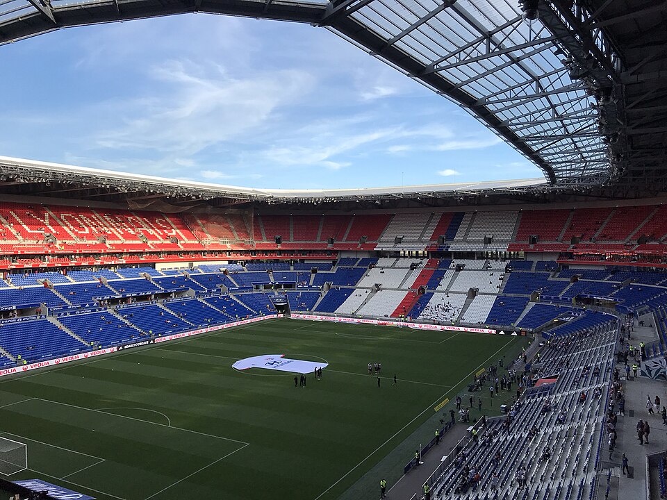 Fayl:OL-Angers Groupama Stadium 01.jpg