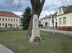Yiqilgan xotira yodigorligi