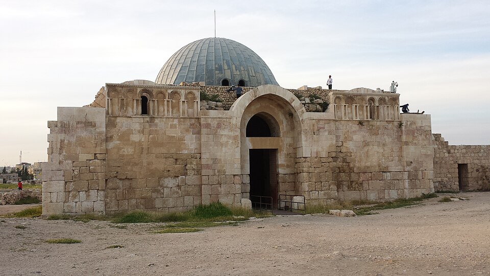Fayl:من آثار جبل القلعة 2.jpg