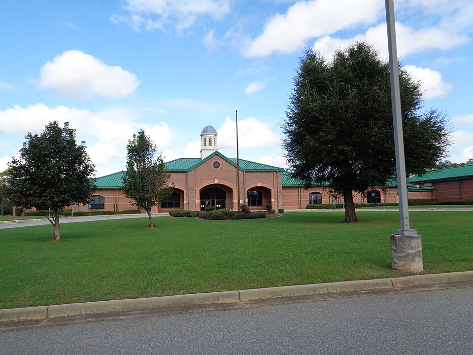 Fayl:Alice Coachman Elementary School.JPG