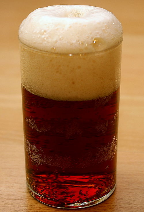 Fayl:Diebels in Altbierglas.jpg