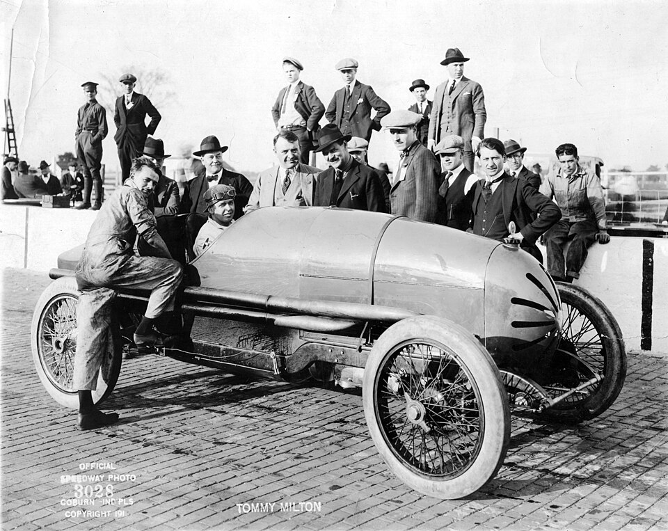 Fayl:Tommy Milton 1921.jpg