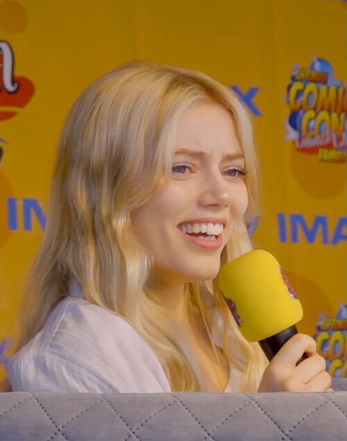 Fayl:Grace van dien 2022 2.jpg