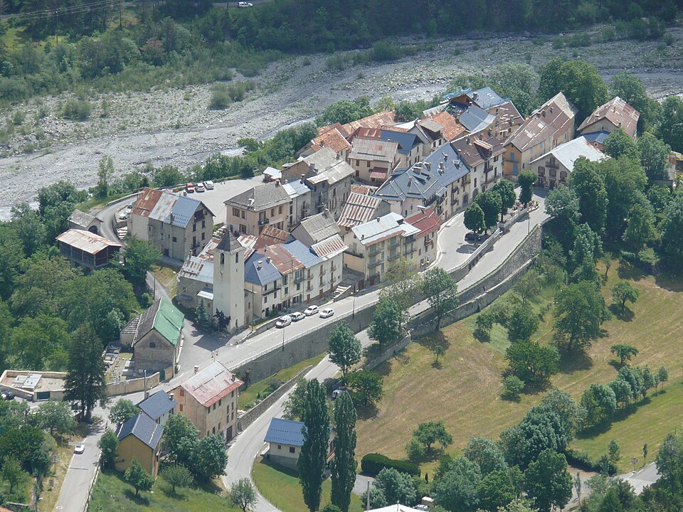 Fayl:Saint-Martin-d'Entraunes.JPG