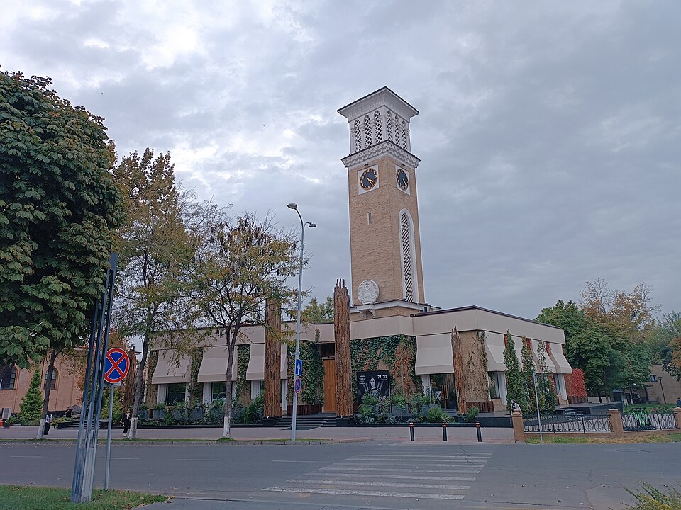 Fayl:Tashkent chime1.jpg