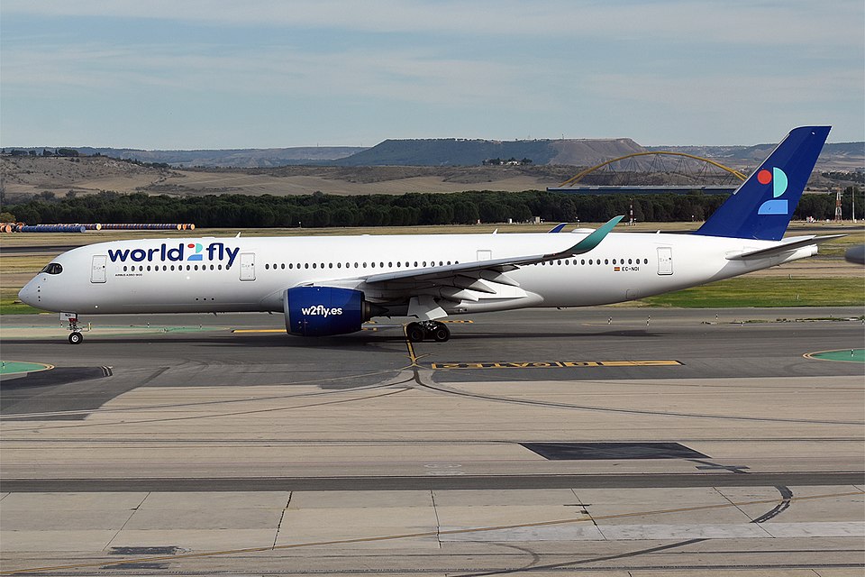 Fayl:World2Fly, EC-NOI, Airbus A350-941.jpg