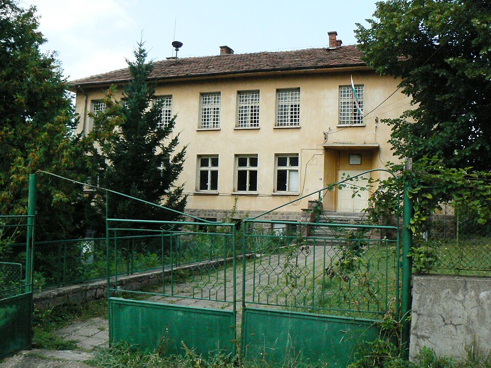 Fayl:Dolna-Bela-Rechka-mayors.jpg