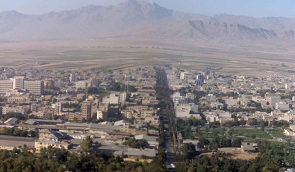 Fayl:Shahrekord2 (cropped-01).jpg