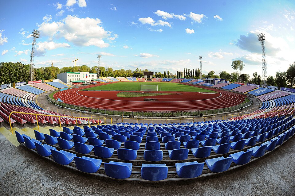 Fayl:Cherkasy Central Stadium2.jpg
