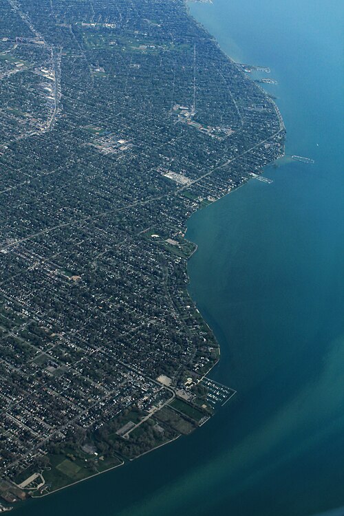 Fayl:Grosse Pointe Aerial (51157143691).jpg