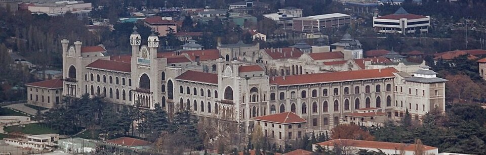 Fayl:Haydarpasa campus general.jpg