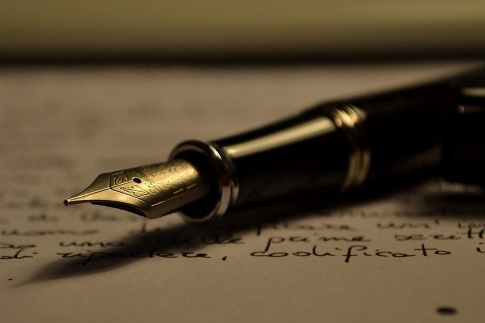 Fayl:Stipula fountain pen.jpg