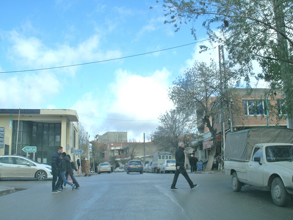 Fayl:Ain Abid.JPG