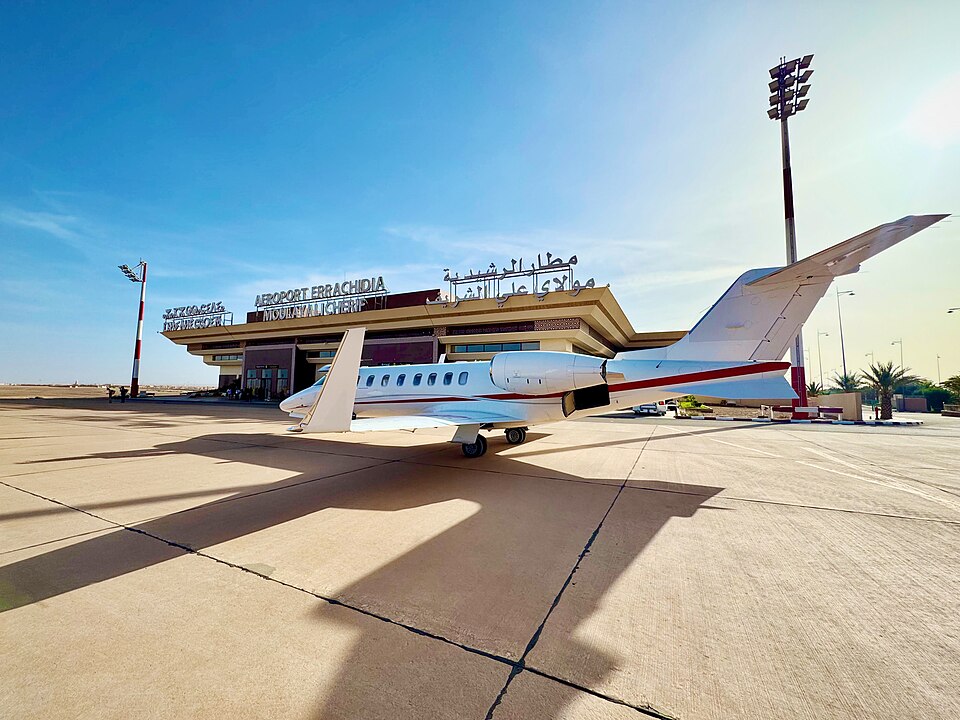Fayl:Learjet-45-errachidia-01.jpg