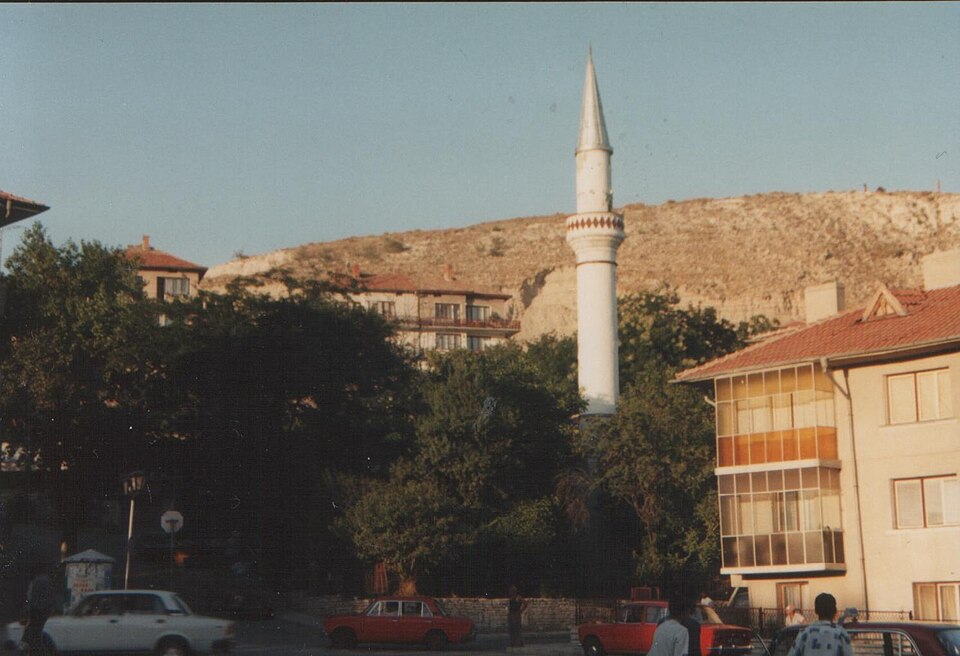 Fayl:Moschee in Balchik 1995.jpg