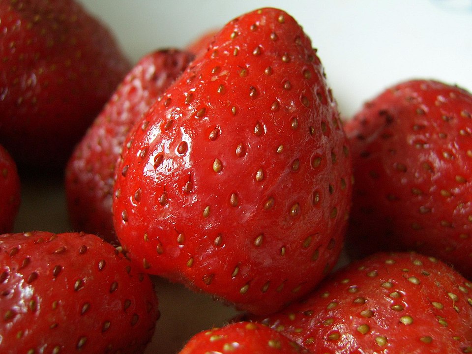 Fayl:Strawberry.jpg