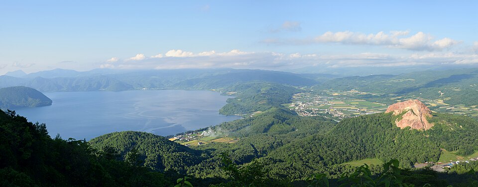 Fayl:Shōwa-shinzan panorama (31596848217).jpg