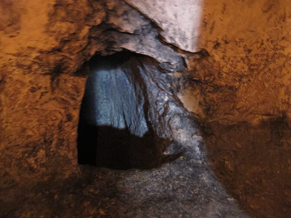 Fayl:Tomb of the Prophets 2.jpg