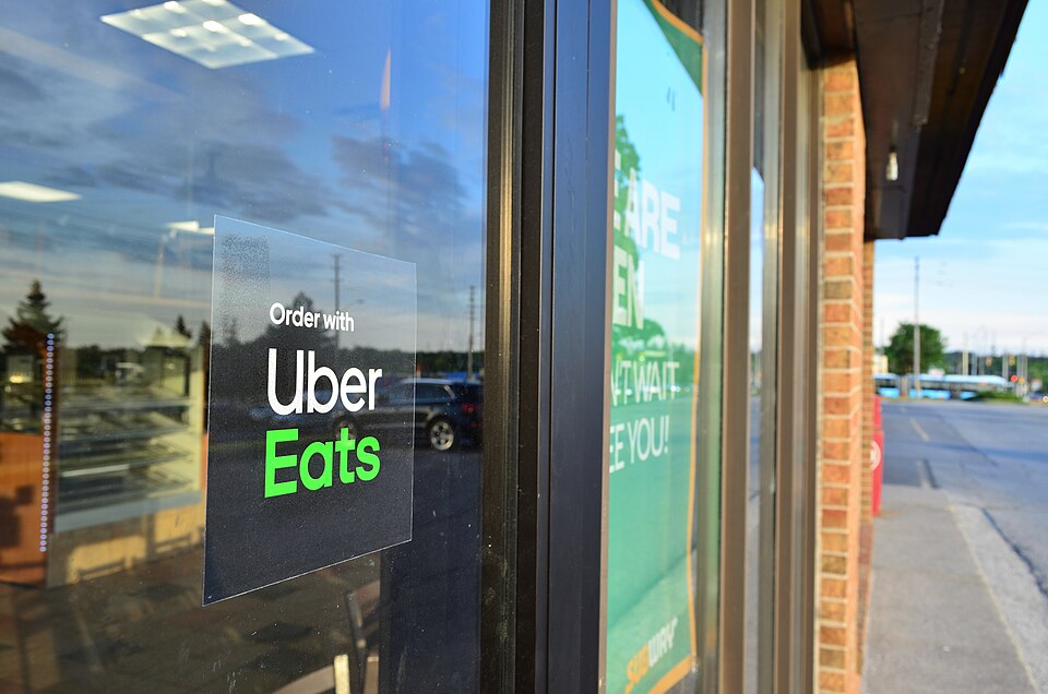 Fayl:UberEatsSubwayRestaurant.jpg