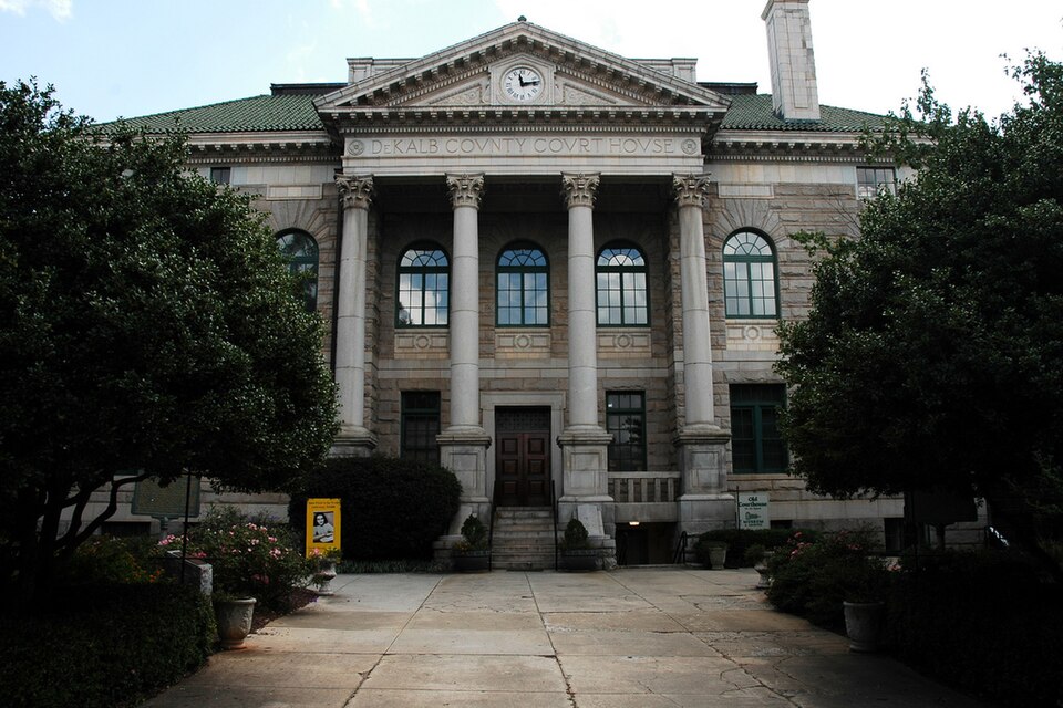 Fayl:Decatur, GA Courthouse.jpg