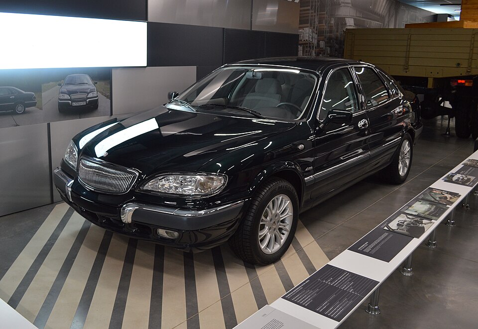 Fayl:GAZ-3104 Volga - GAZ museum.jpg