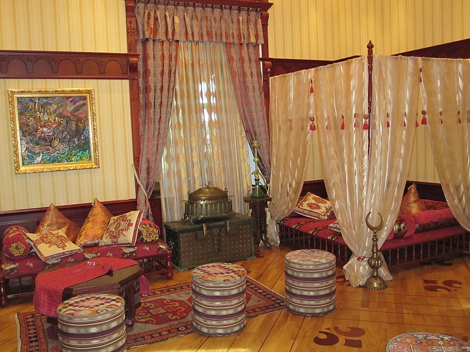 Fayl:Villa Petrolea Oriental.jpg