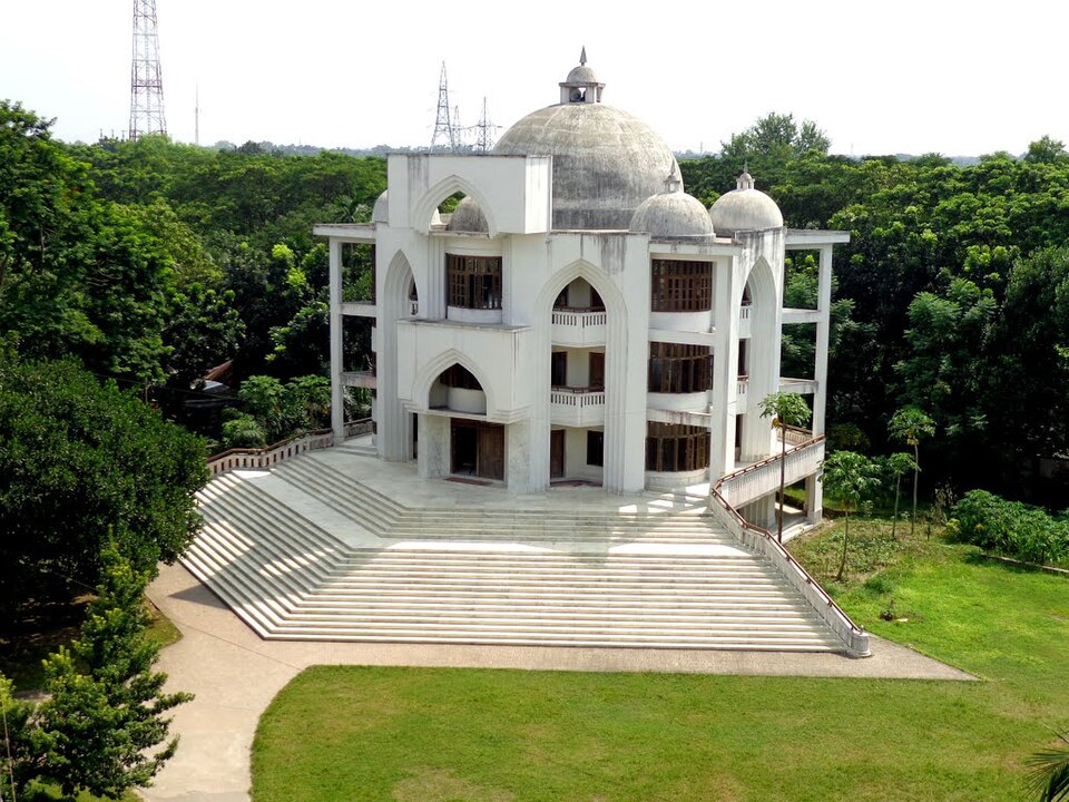 Fayl:Muslim mishon masjid.jpg